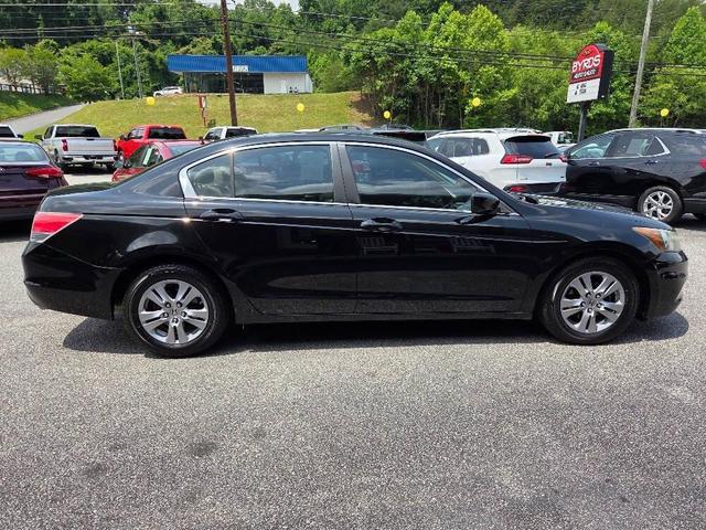 Photo of 2012 Crystal Black Pearl Honda Accord