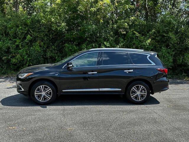 Photo of 2017 Black Obsidian INFINITI QX60