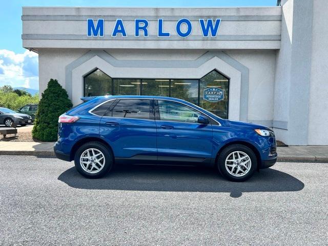 Photo of 2022 Atlas Blue Metallic Ford Edge