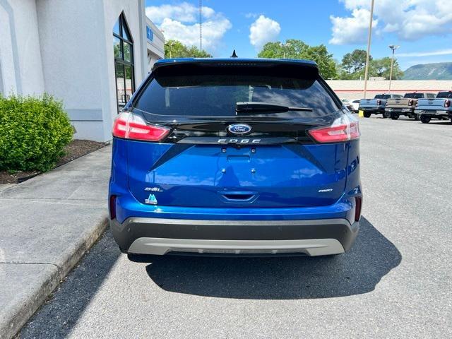 Photo of 2022 Atlas Blue Metallic Ford Edge