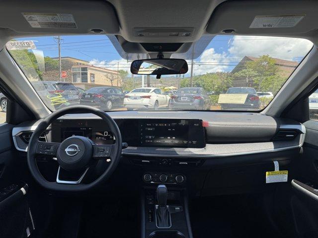 Photo of 2025 Gun Metallic Nissan Kicks