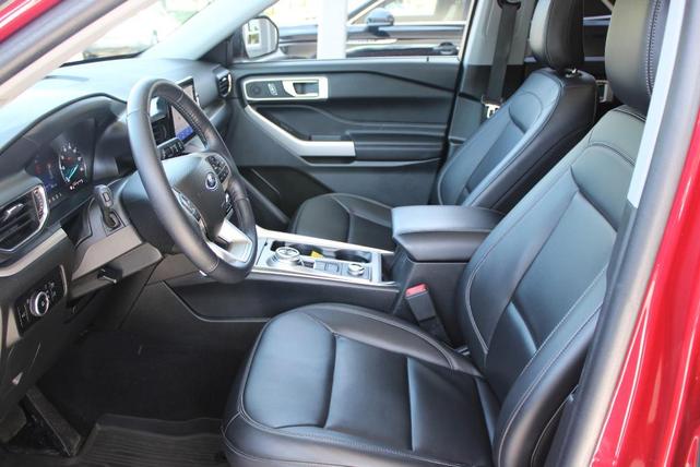 Photo of 2023 Red Ford Explorer
