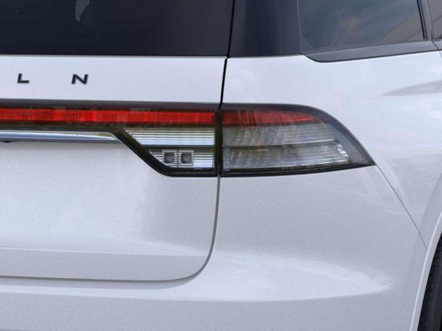 Photo of 2025 Pristine White Lincoln Aviator