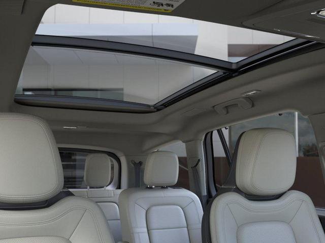 Photo of 2025 Asher Gray Lincoln Aviator