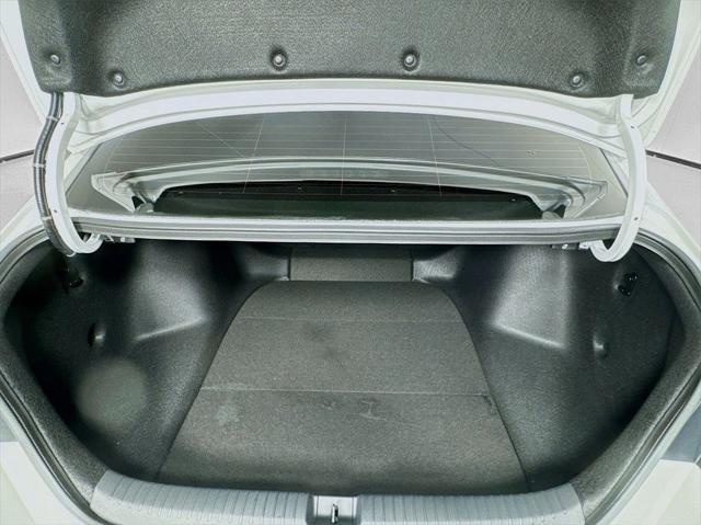 Photo of 2025 Platinum Honda Accord Hybrid