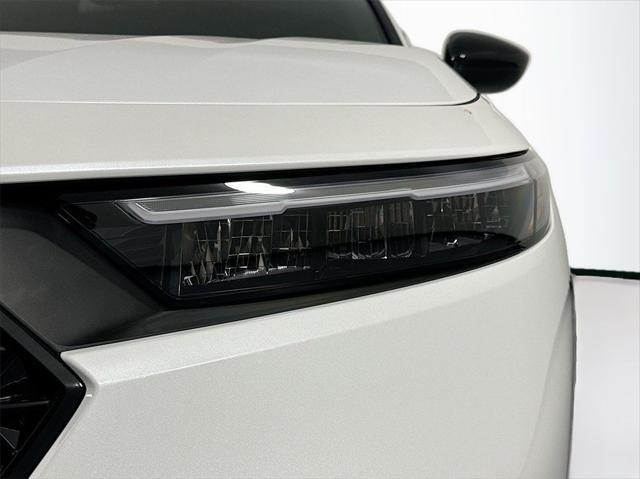 Photo of 2025 Platinum Honda Accord Hybrid