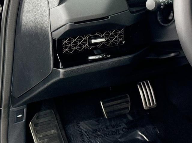 Photo of 2025 Platinum Honda Accord Hybrid