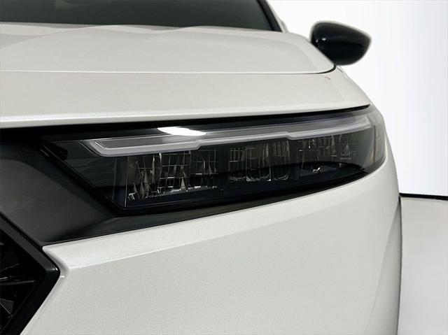 Photo of 2025 Platinum Honda Accord Hybrid