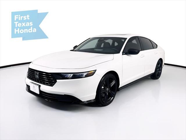 Photo of 2025 Platinum Honda Accord Hybrid