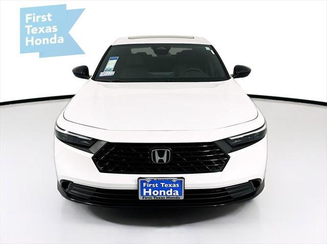 Photo of 2025 Platinum Honda Accord Hybrid