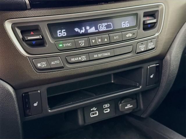 Photo of 2025 Crystal Black Pearl Honda Ridgeline