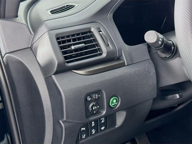Photo of 2025 Crystal Black Pearl Honda Ridgeline