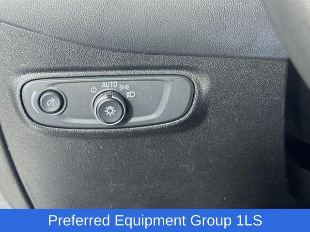 Photo of 2019 Silver Ice Metallic Chevrolet Equinox