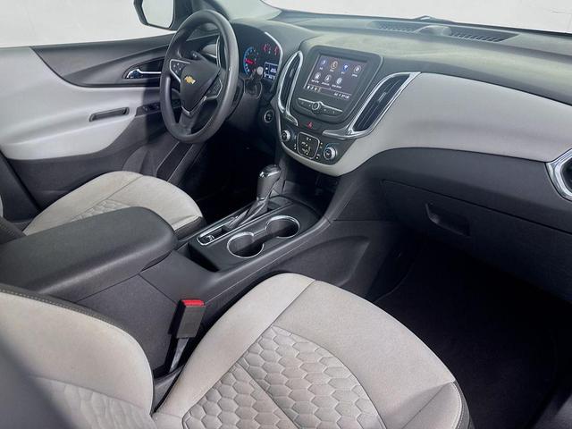 Photo of 2019 Silver Ice Metallic Chevrolet Equinox