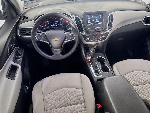 Photo of 2019 Silver Ice Metallic Chevrolet Equinox