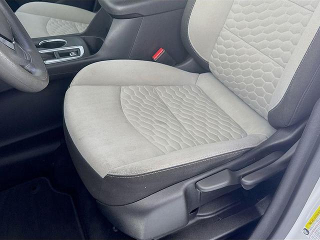Photo of 2019 Silver Ice Metallic Chevrolet Equinox