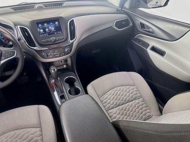 Photo of 2019 Silver Ice Metallic Chevrolet Equinox