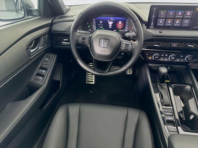 Photo of 2025 Solar Silver Metallic Honda Accord Hybrid