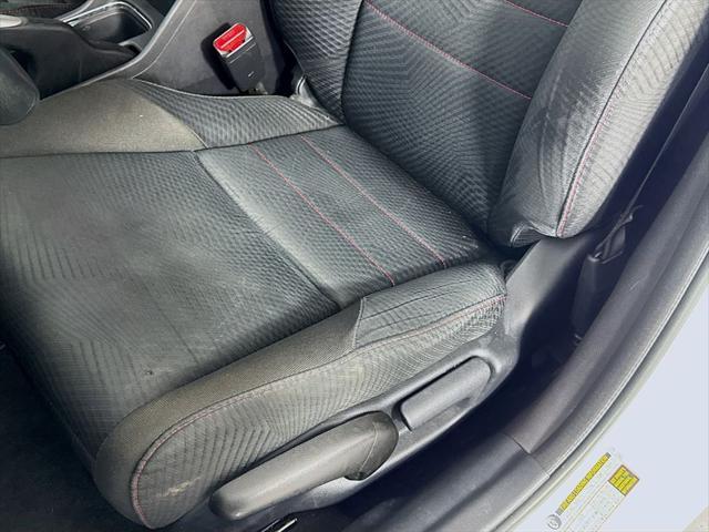 Photo of 2013 Taffeta White Honda Civic