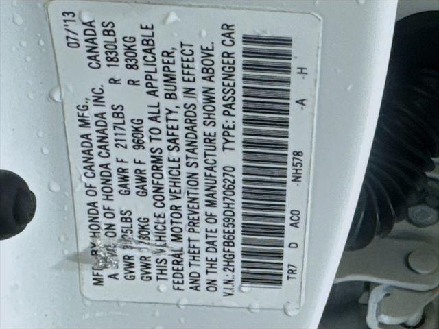 Photo of 2013 Taffeta White Honda Civic