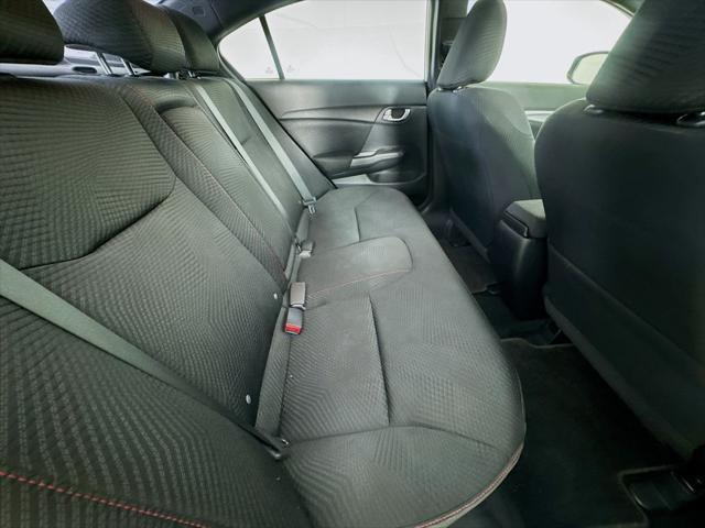 Photo of 2013 Taffeta White Honda Civic