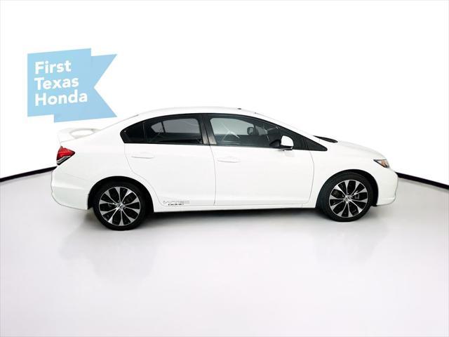 Photo of 2013 Taffeta White Honda Civic