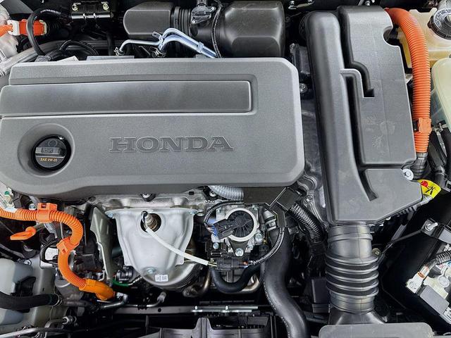 Photo of 2025 Platinum White Pearl Honda Accord Hybrid