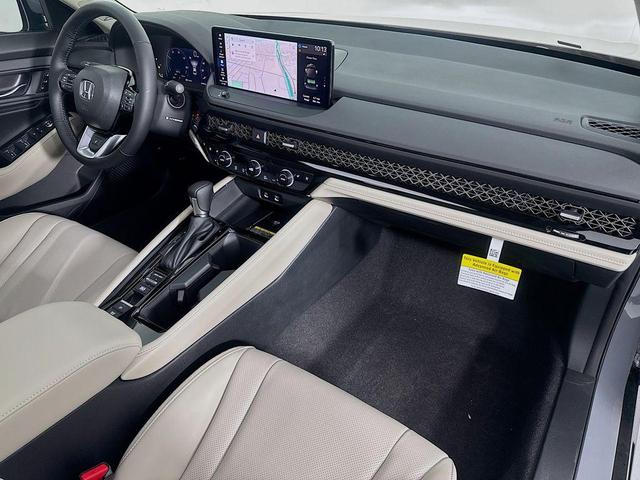Photo of 2025 Platinum White Pearl Honda Accord Hybrid