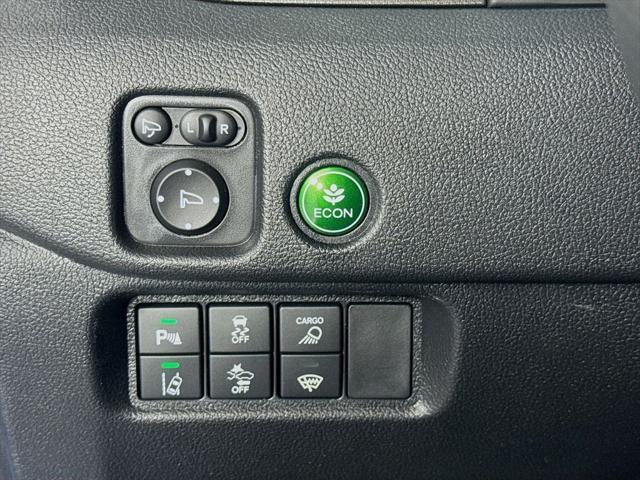 Photo of 2025 Diffused Sky Pearl Honda Ridgeline
