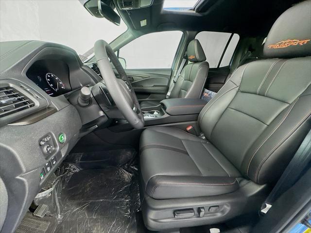 Photo of 2025 Diffused Sky Pearl Honda Ridgeline