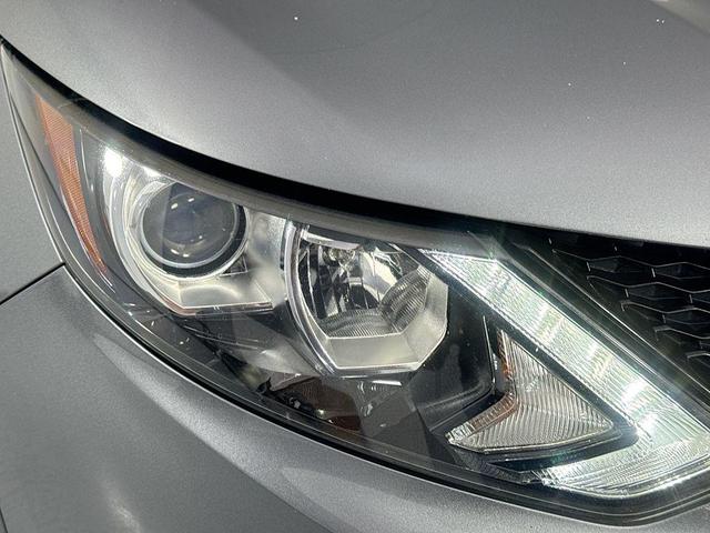 Photo of 2018 Gun Metallic Nissan Rogue Sport