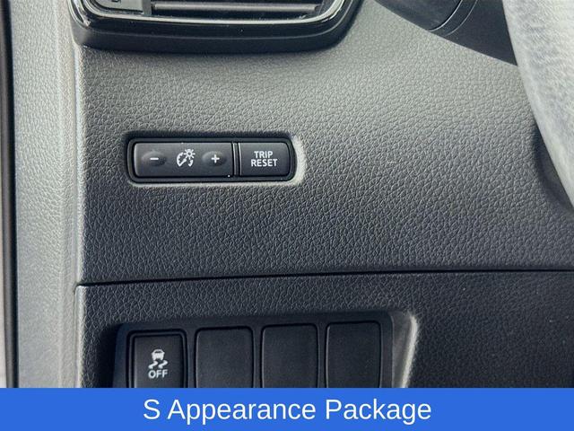 Photo of 2018 Gun Metallic Nissan Rogue Sport