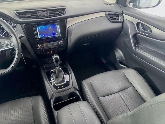 Photo of 2018 Gun Metallic Nissan Rogue Sport