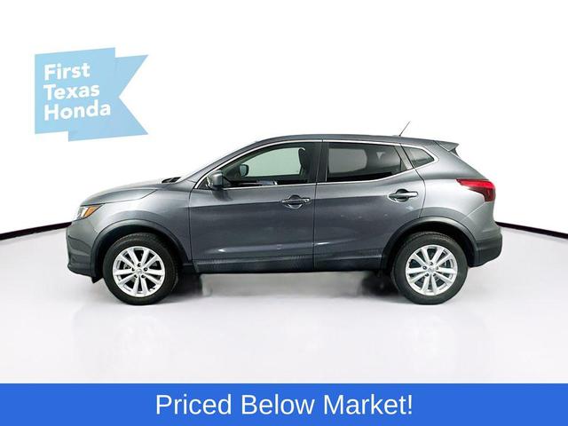 Photo of 2018 Gun Metallic Nissan Rogue Sport