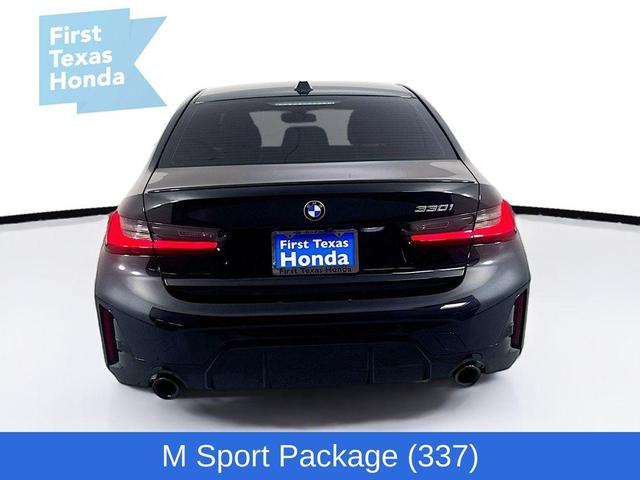 Photo of 2024 Black Sapphire Metallic BMW 330
