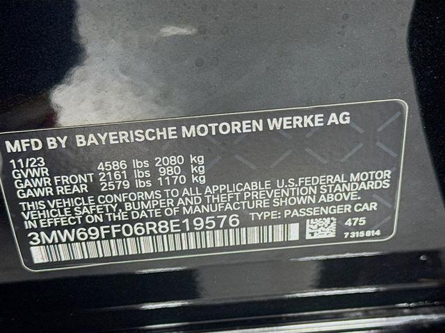 Photo of 2024 Black Sapphire Metallic BMW 330