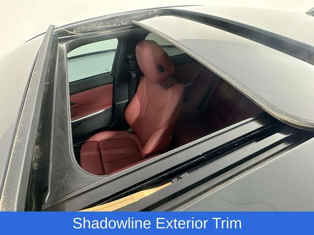 Photo of 2024 Black Sapphire Metallic BMW 330