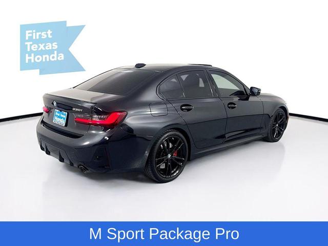 Photo of 2024 Black Sapphire Metallic BMW 330