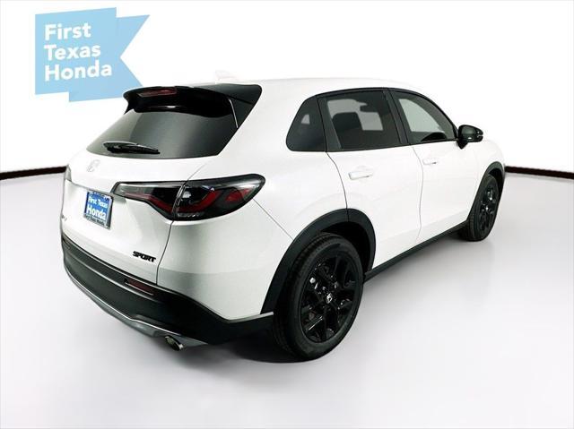 Photo of 2025 Platinum White Pearl Honda HR-V