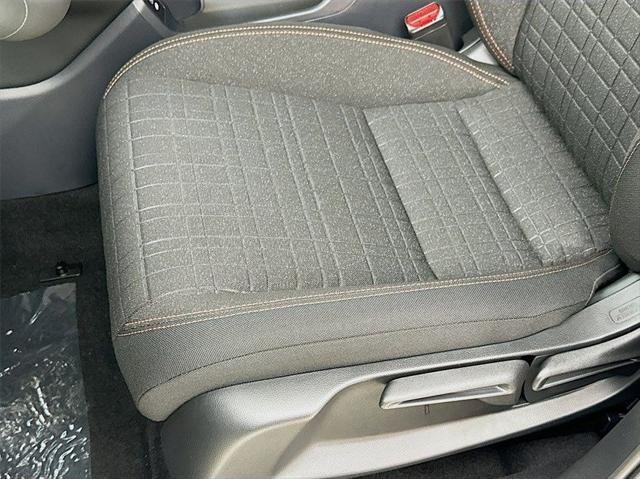 Photo of 2025 Platinum White Pearl Honda HR-V
