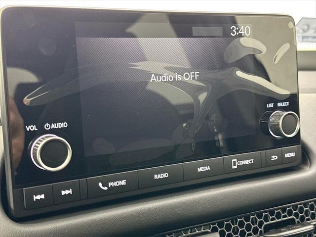Photo of 2025 Platinum White Pearl Honda HR-V
