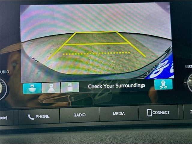 Photo of 2025 Platinum White Pearl Honda HR-V