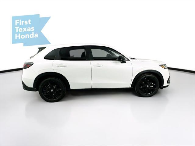 Photo of 2025 Platinum White Pearl Honda HR-V