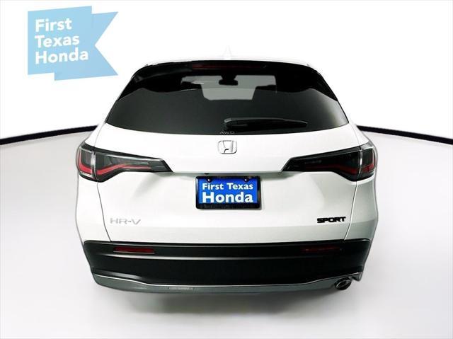 Photo of 2025 Platinum White Pearl Honda HR-V