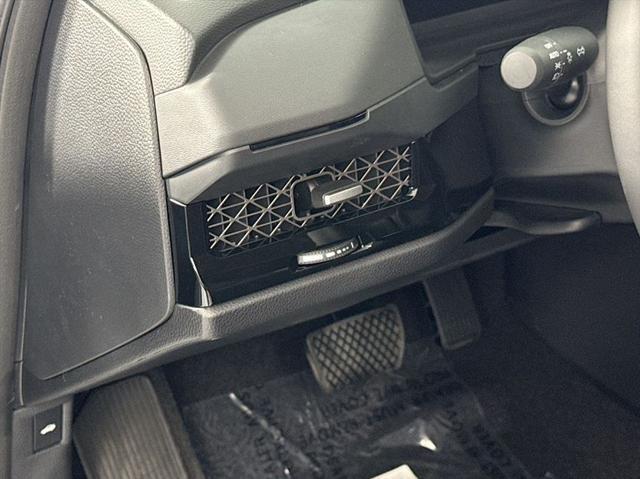 Photo of 2025 Solar Silver Metallic Honda Accord Hybrid