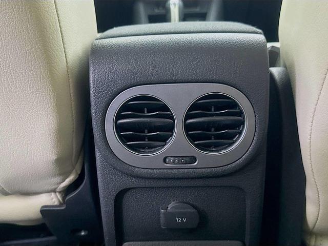 Photo of 2017 Deep Black Pearl Volkswagen Tiguan