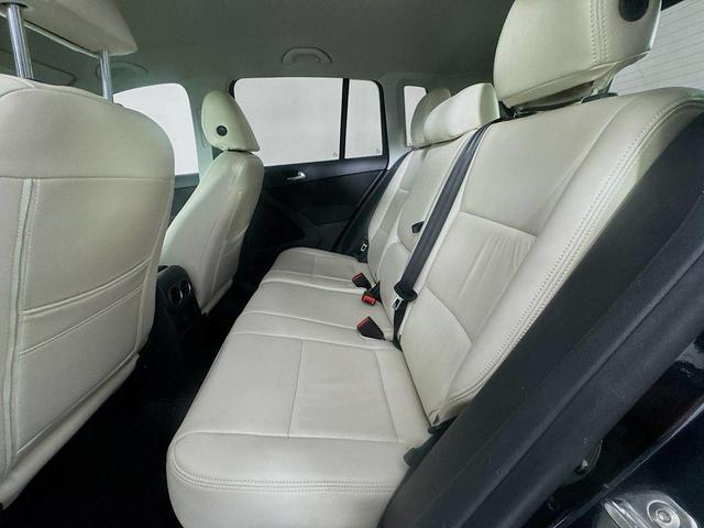 Photo of 2017 Deep Black Pearl Volkswagen Tiguan