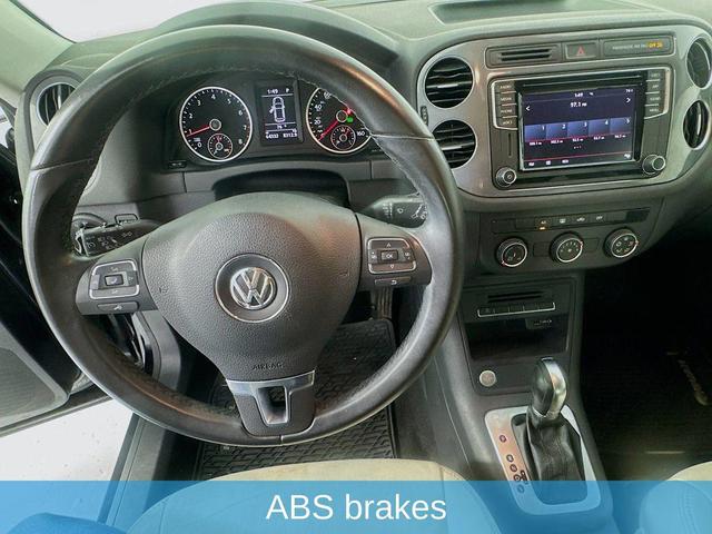 Photo of 2017 Deep Black Pearl Volkswagen Tiguan