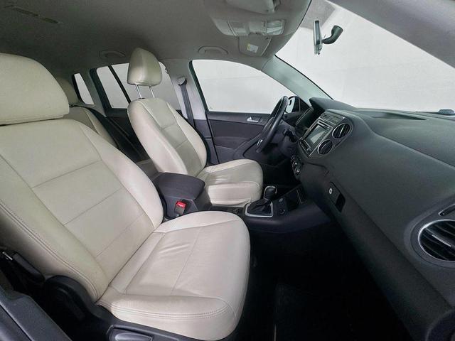 Photo of 2017 Deep Black Pearl Volkswagen Tiguan