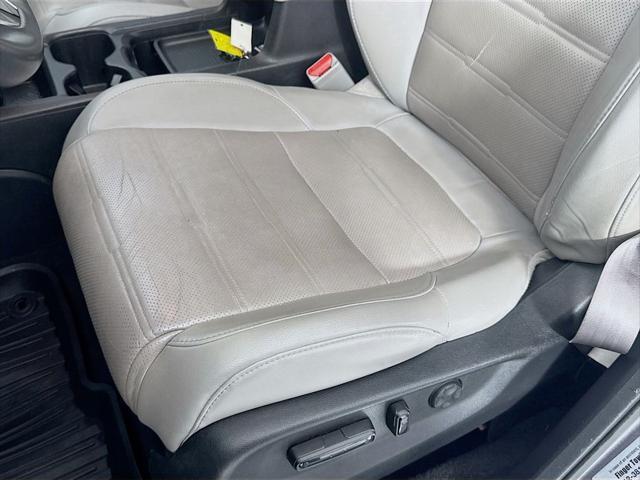 Photo of 2018 Gray Honda CR-V
